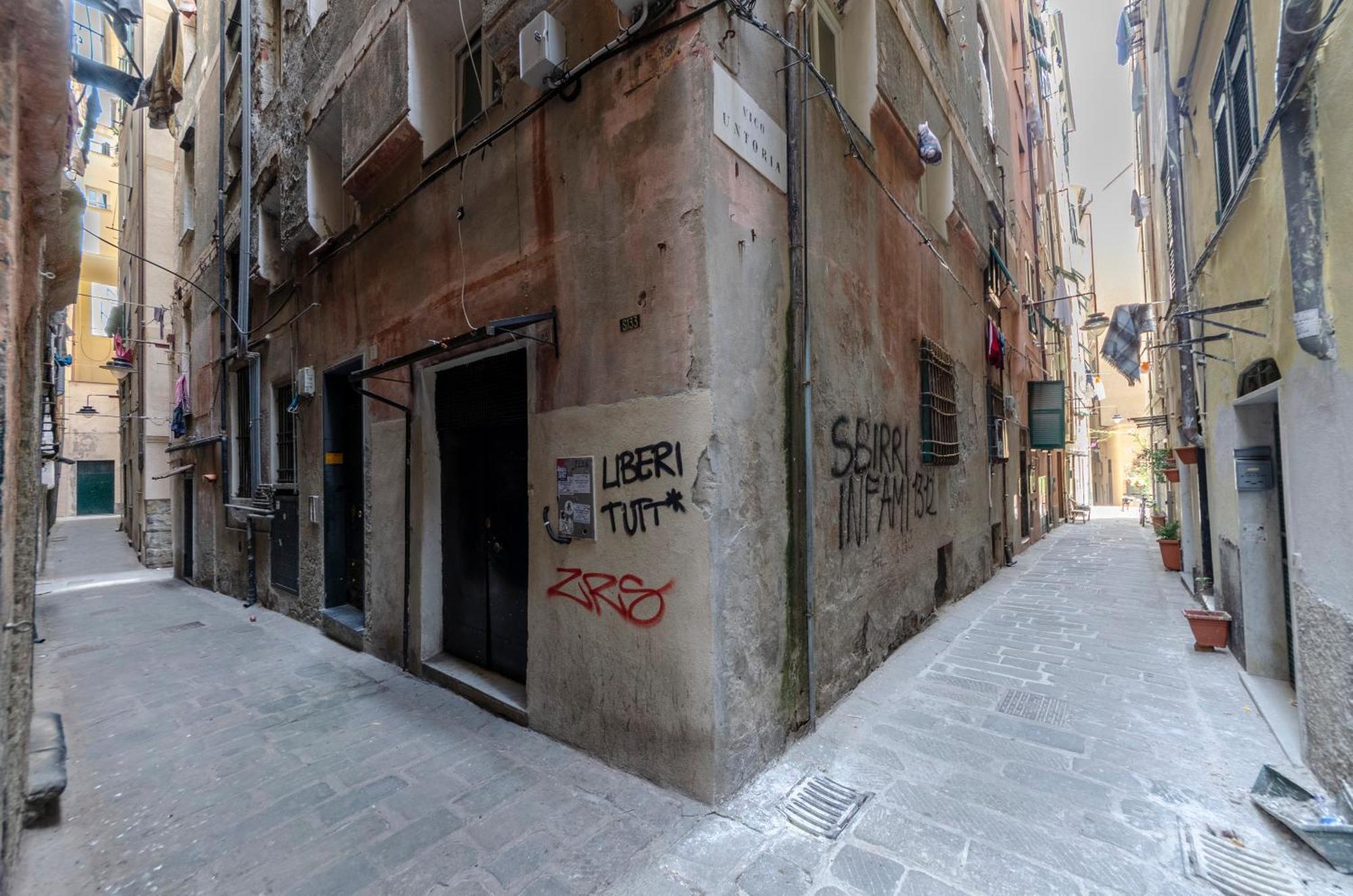 Castelli'S Apartments Campo 8 جنوة المظهر الخارجي الصورة